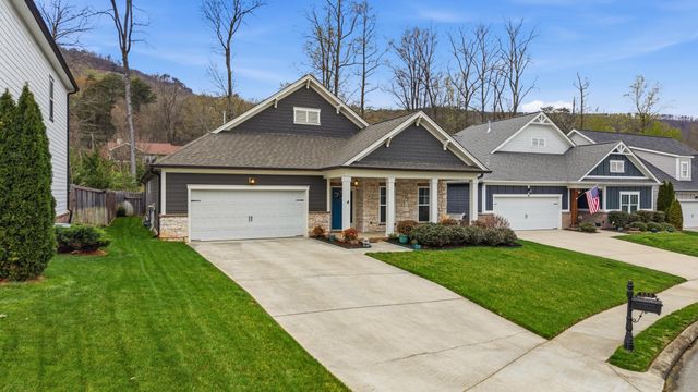 555 Deer Valley Drive, Hixson, TN 37343
