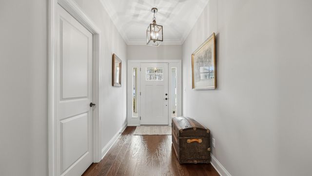 555 Deer Valley Drive, Hixson, TN 37343