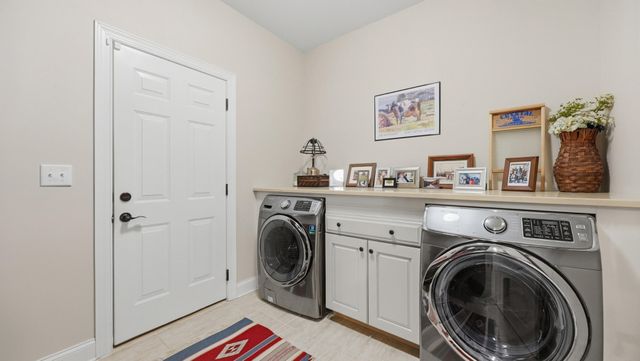 555 Deer Valley Drive, Hixson, TN 37343