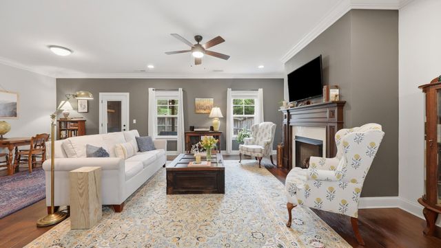 555 Deer Valley Drive, Hixson, TN 37343