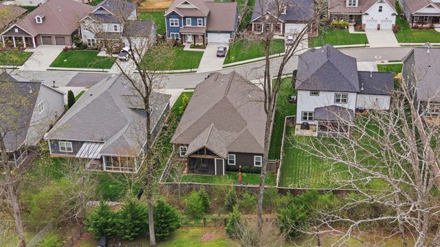 555 Deer Valley Drive, Hixson, TN 37343