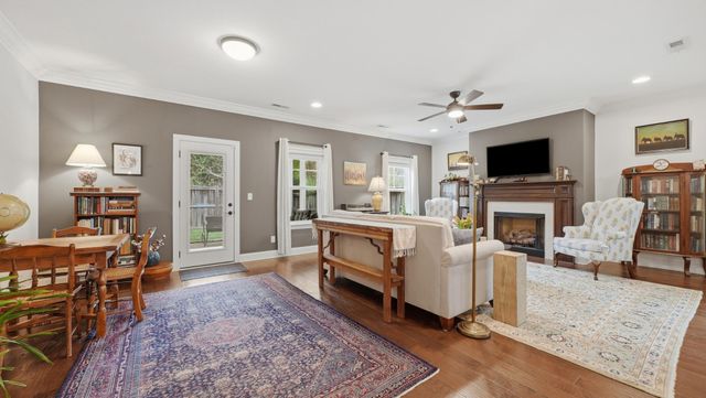 555 Deer Valley Drive, Hixson, TN 37343