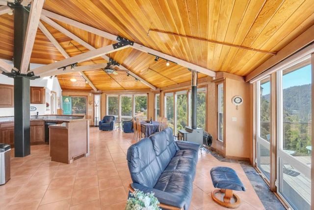 351 Canyon Vista, Los Gatos, CA 95033