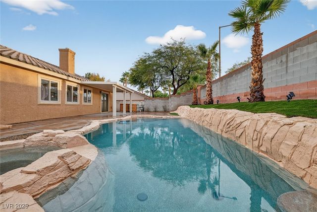 205 Derwent Place, Las Vegas, NV 89144