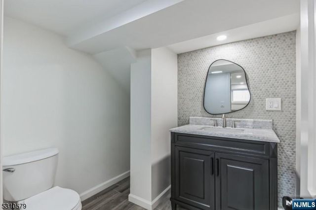 1293 Beaumont Avenue, Teaneck, NJ 07666