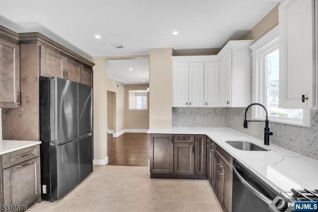1293 Beaumont Avenue, Teaneck, NJ 07666