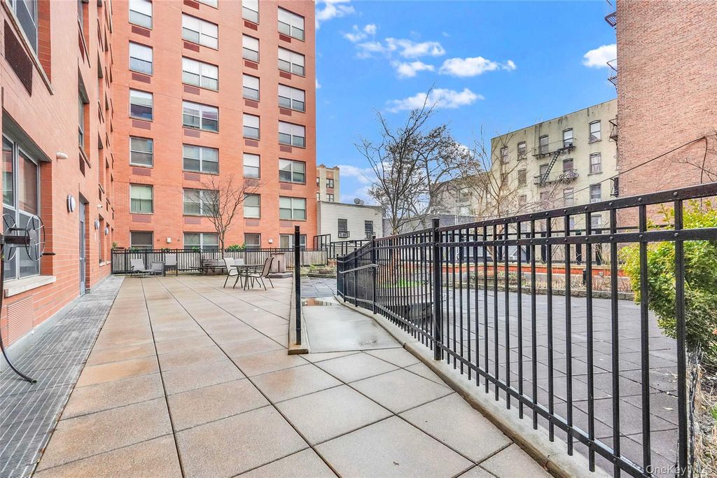 837 Washington Avenue 3B, Bronx, NY 10451 — exterior