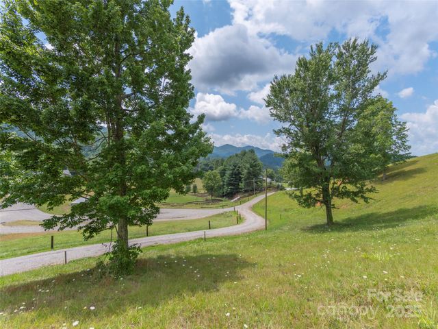 00 Bark Trail, Waynesville, NC 28786