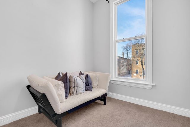 6607 S Ingleside Avenue, Chicago, IL 60637