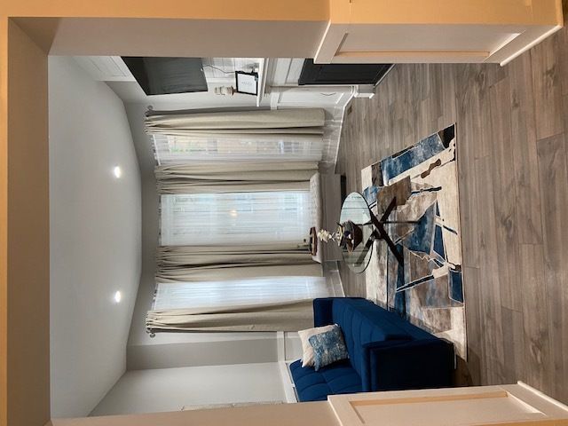 6607 S Ingleside Avenue, Chicago, IL 60637