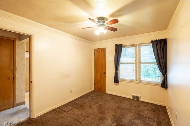 9609 Alexander Road, Garfield Heights, OH 44125