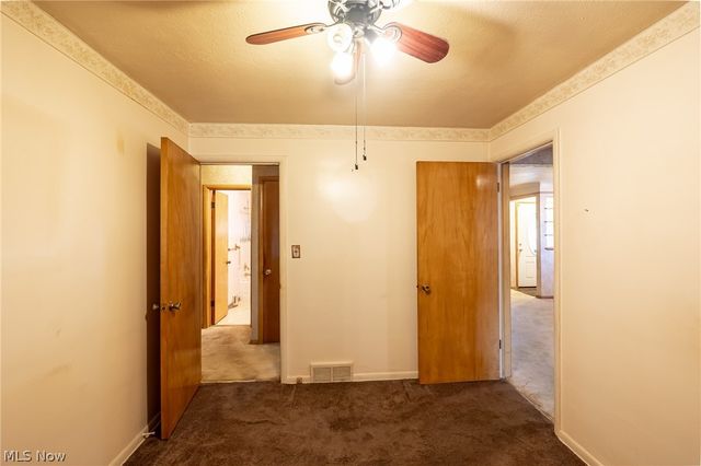 9609 Alexander Road, Garfield Heights, OH 44125