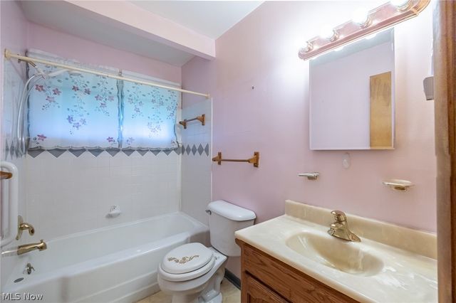 9609 Alexander Road, Garfield Heights, OH 44125