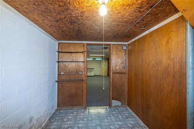 9609 Alexander Road, Garfield Heights, OH 44125