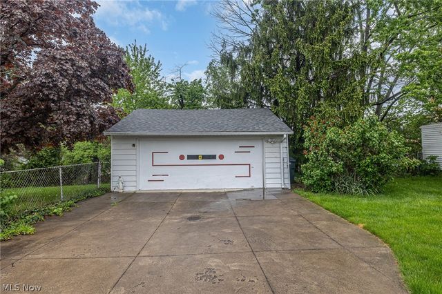 9609 Alexander Road, Garfield Heights, OH 44125