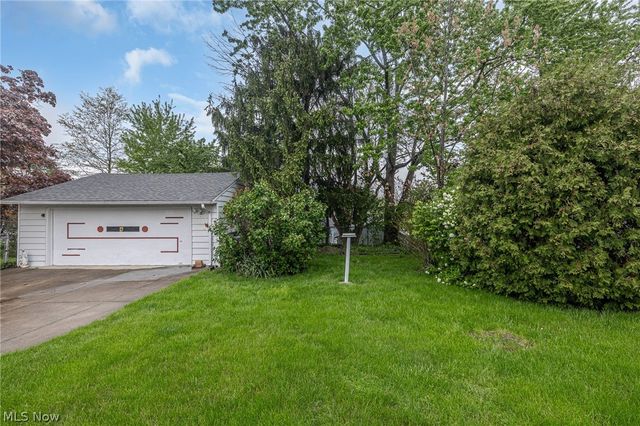 9609 Alexander Road, Garfield Heights, OH 44125