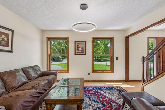 13893 Redwood Street NW, Andover, MN 55304