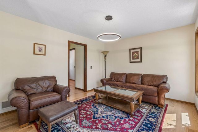13893 Redwood Street NW, Andover, MN 55304
