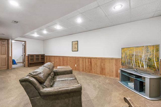 13893 Redwood Street NW, Andover, MN 55304