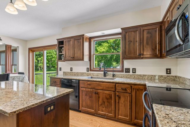 13893 Redwood Street NW, Andover, MN 55304
