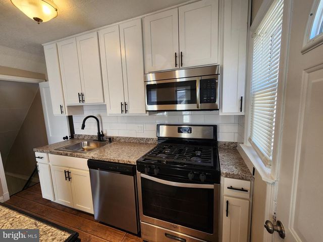 1925 EWALD AVE, Baltimore, MD 21222