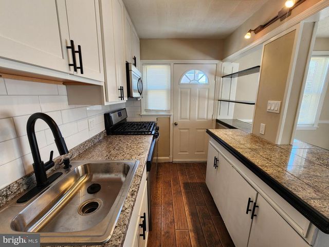 1925 EWALD AVE, Baltimore, MD 21222