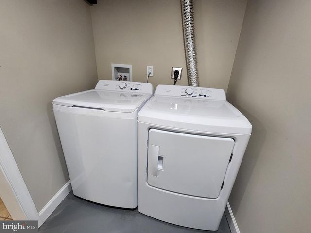 1925 EWALD AVE, Baltimore, MD 21222