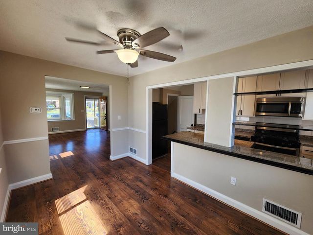 1925 EWALD AVE, Baltimore, MD 21222