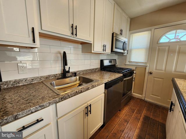 1925 EWALD AVE, Baltimore, MD 21222