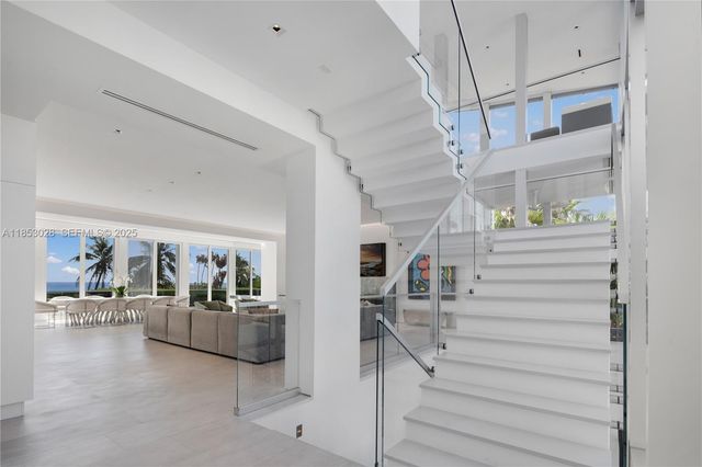 7815 Atlantic Way, Miami Beach, FL 33141