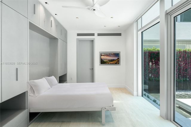 7815 Atlantic Way, Miami Beach, FL 33141