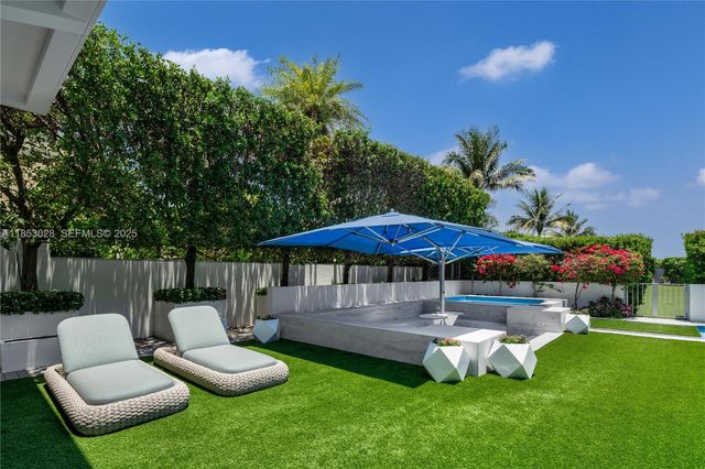 7815 Atlantic Way, Miami Beach, FL 33141