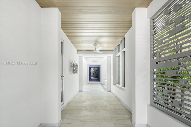 7815 Atlantic Way, Miami Beach, FL 33141