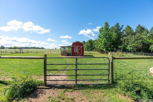 212 Wolf Branch Road, Greenbrier, AR 72058