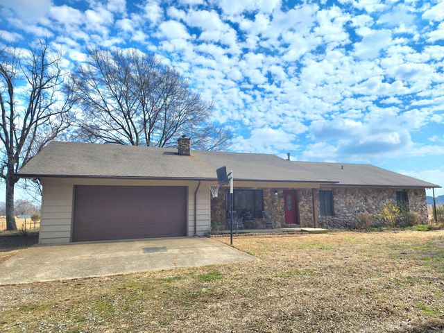 212 Wolf Branch Road, Greenbrier, AR 72058