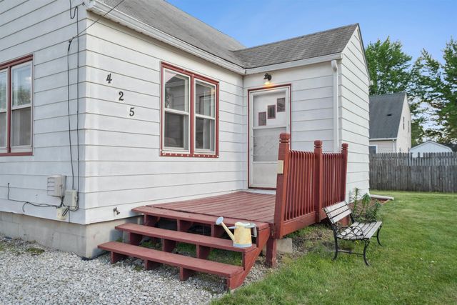 425 S Evans Road, Evansdale, IA 50707