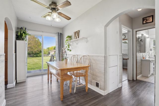 425 S Evans Road, Evansdale, IA 50707