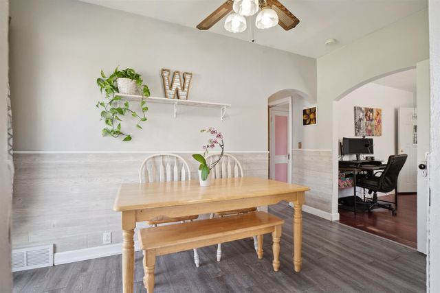 425 S Evans Road, Evansdale, IA 50707