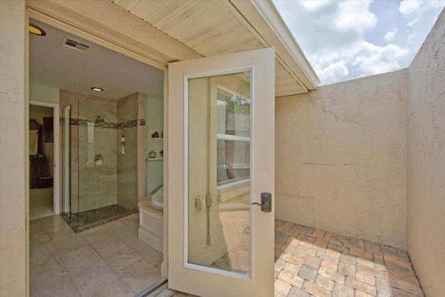 4872 HAWKSHEAD PARK, Sarasota, FL 34241