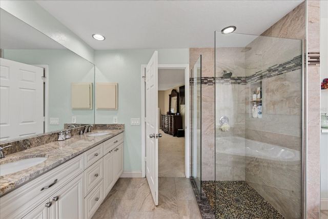 4872 HAWKSHEAD PARK, Sarasota, FL 34241