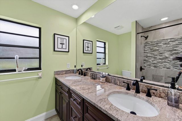 4872 HAWKSHEAD PARK, Sarasota, FL 34241