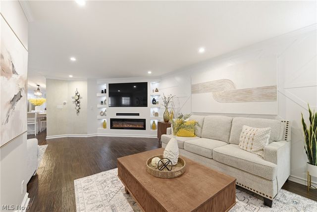 3809 Revere Court, Cleveland, OH 44109