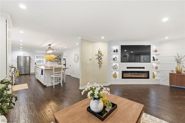 3809 Revere Court, Cleveland, OH 44109