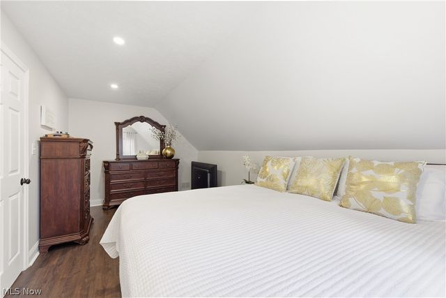 3809 Revere Court, Cleveland, OH 44109