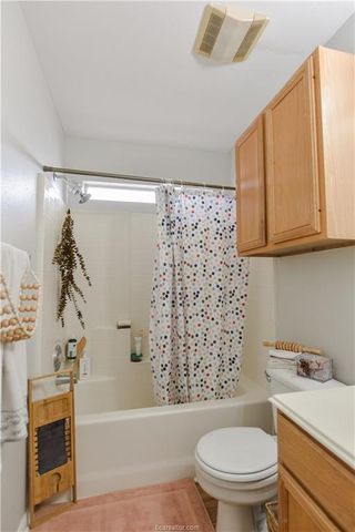 2427 Pintail Loop, College Station, TX 77845