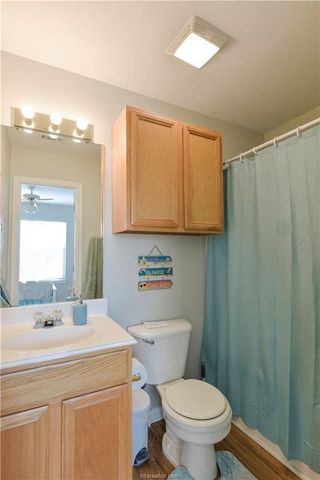2427 Pintail Loop, College Station, TX 77845