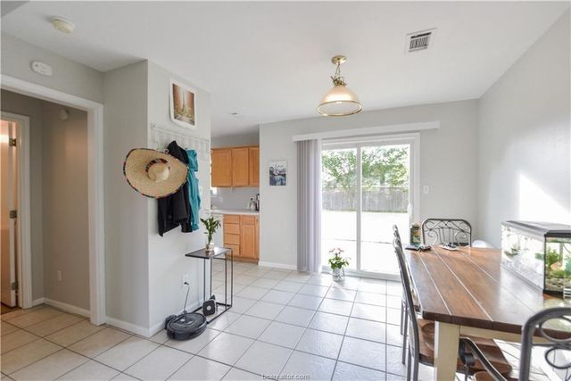 2427 Pintail Loop, College Station, TX 77845