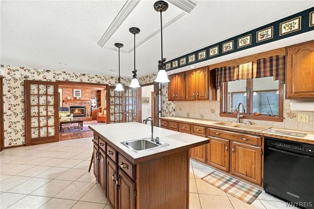 9615 The Maples, Clarence, NY 14031