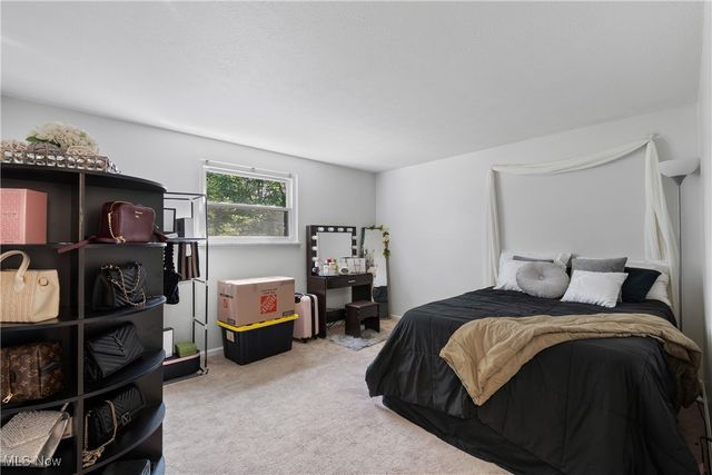 9933 Cynthia Drive, Twinsburg, OH 44087