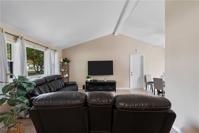 9933 Cynthia Drive, Twinsburg, OH 44087